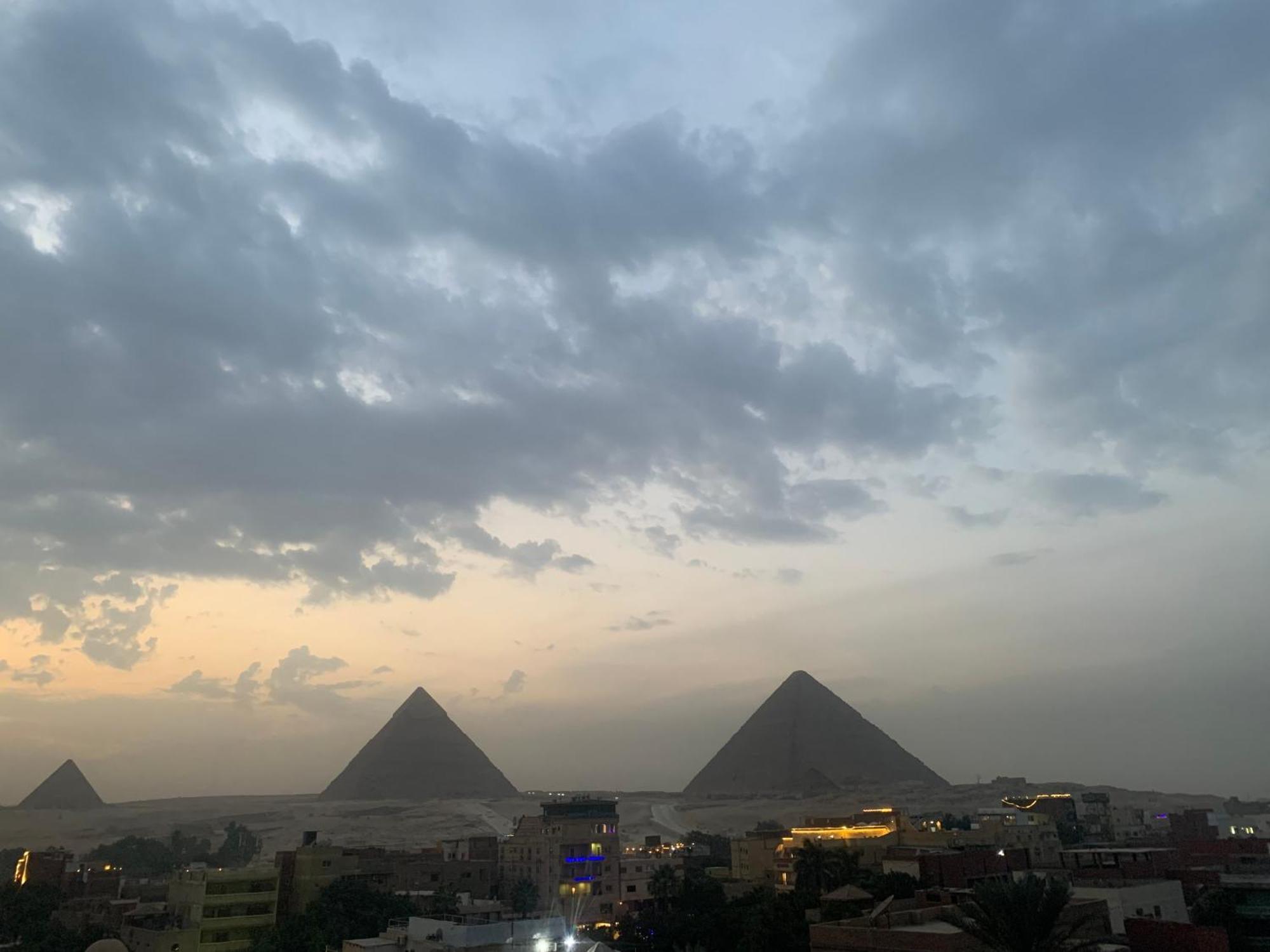 Loay Pyramids View Apartment Kairo Bagian luar foto